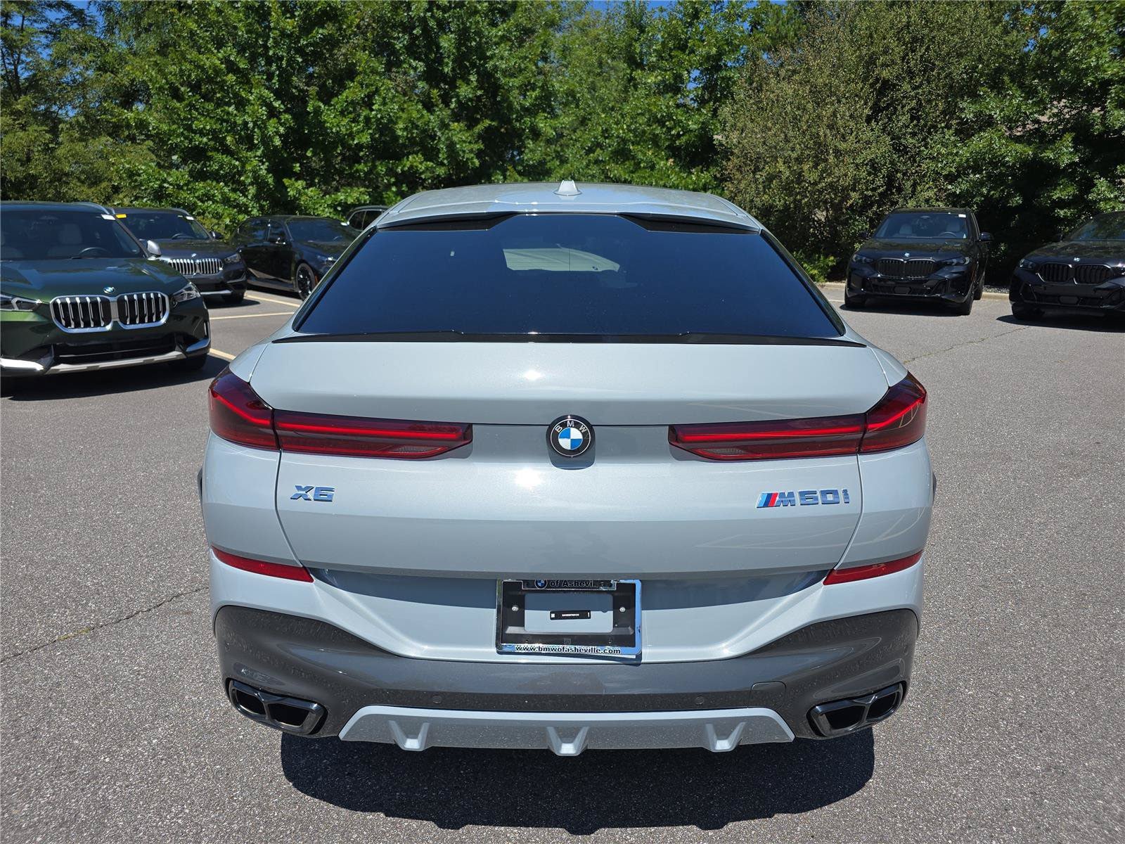 Used 2026 BMW X6 M60i AWD/4WD image 4