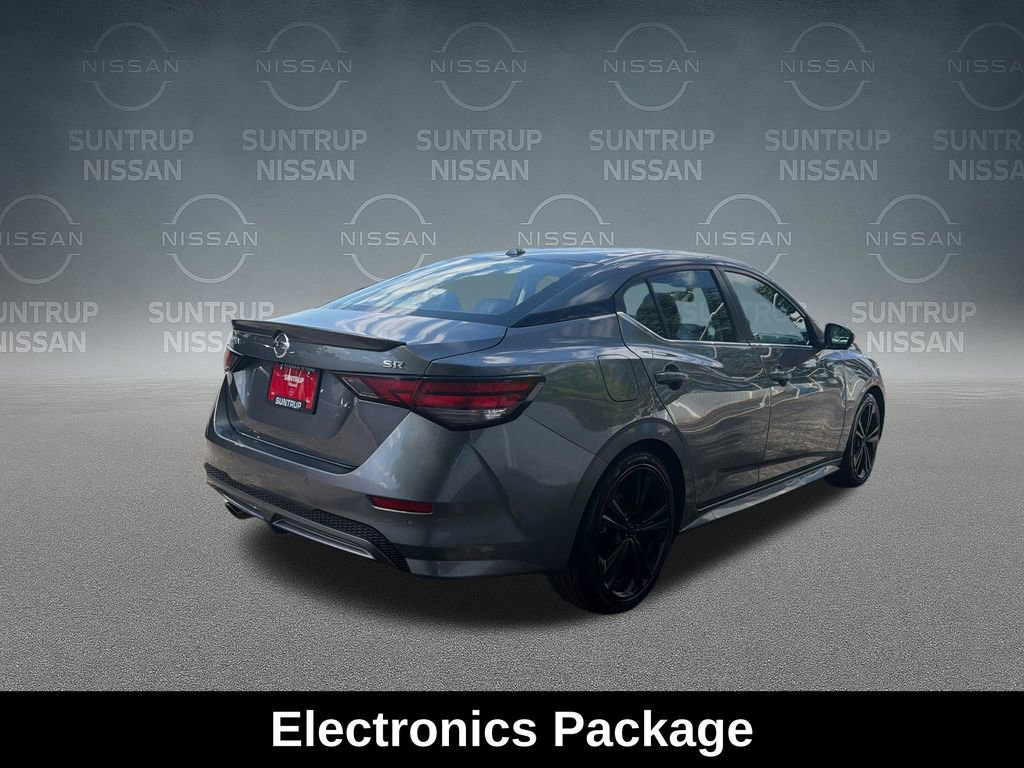 Used 2023 Nissan Sentra SR w/ SR Premium Package FWD image 11