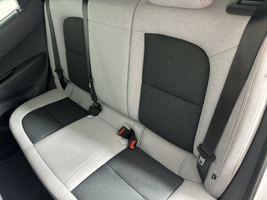 Used 2019 Chevrolet Bolt LT FWD image 25