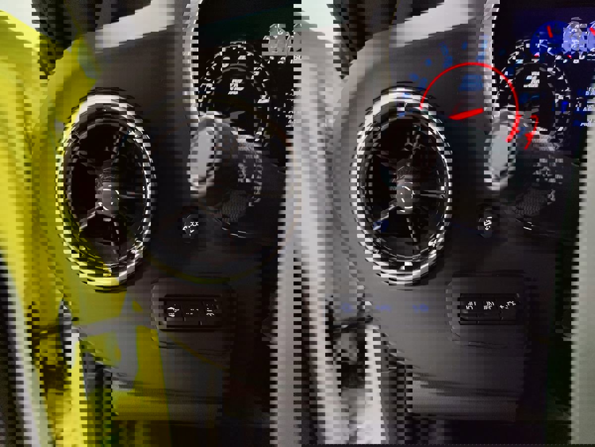 Used 2021 Chevrolet Camaro SS image 23