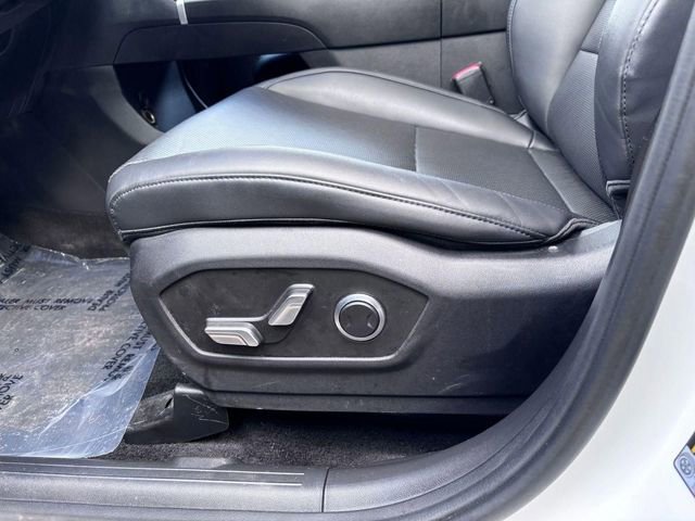 Used 2025 Hyundai Santa Fe SEL image 18