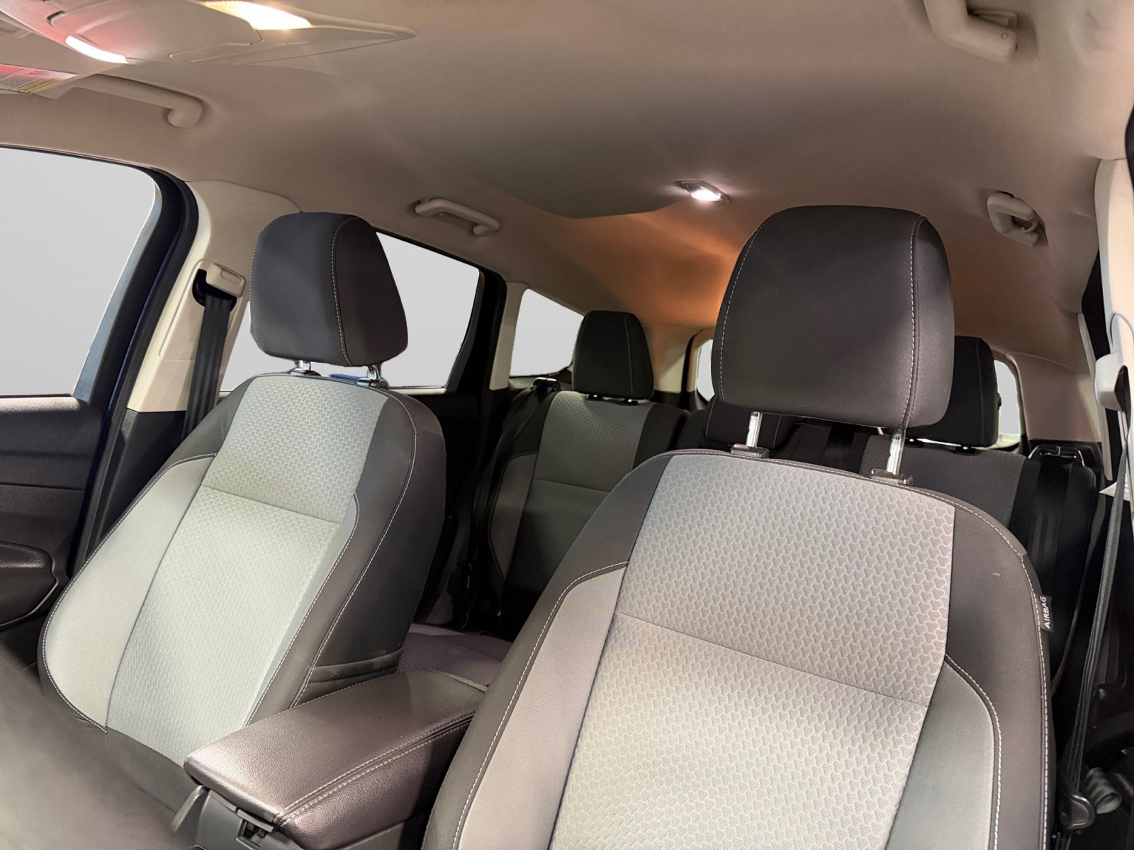 Used 2017 Ford Escape SE AWD/4WD image 35