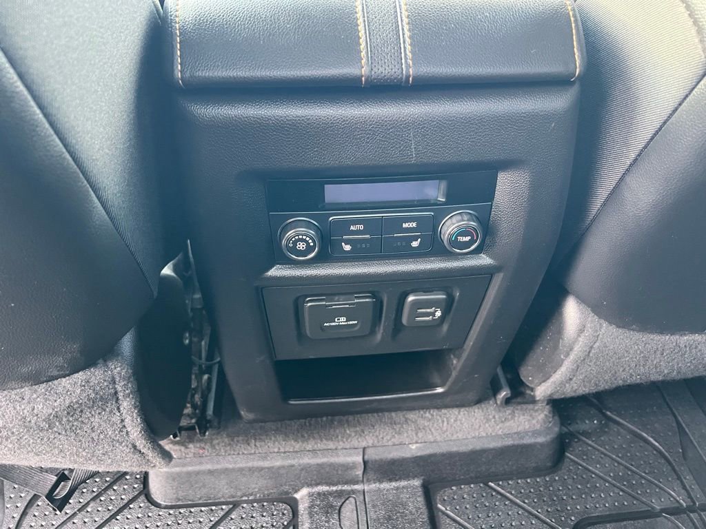 Used 2018 Chevrolet Traverse Premier image 21