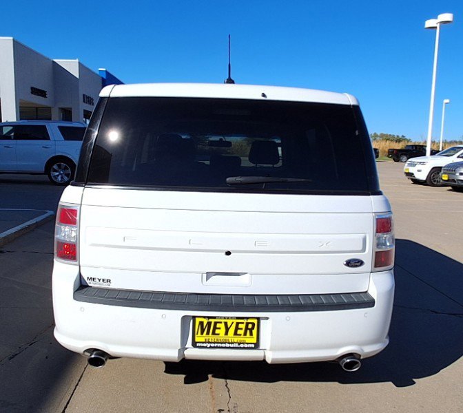 Used 2018 Ford Flex SE image 7