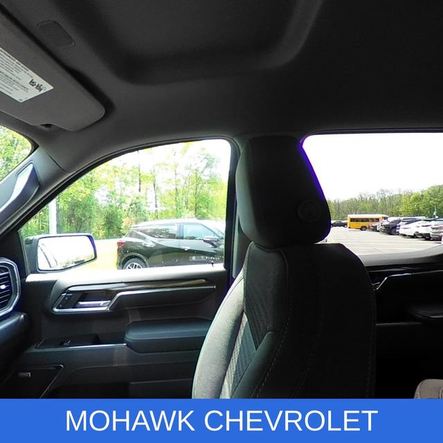 Used 2023 Chevrolet Silverado 1500 RST AWD/4WD image 37