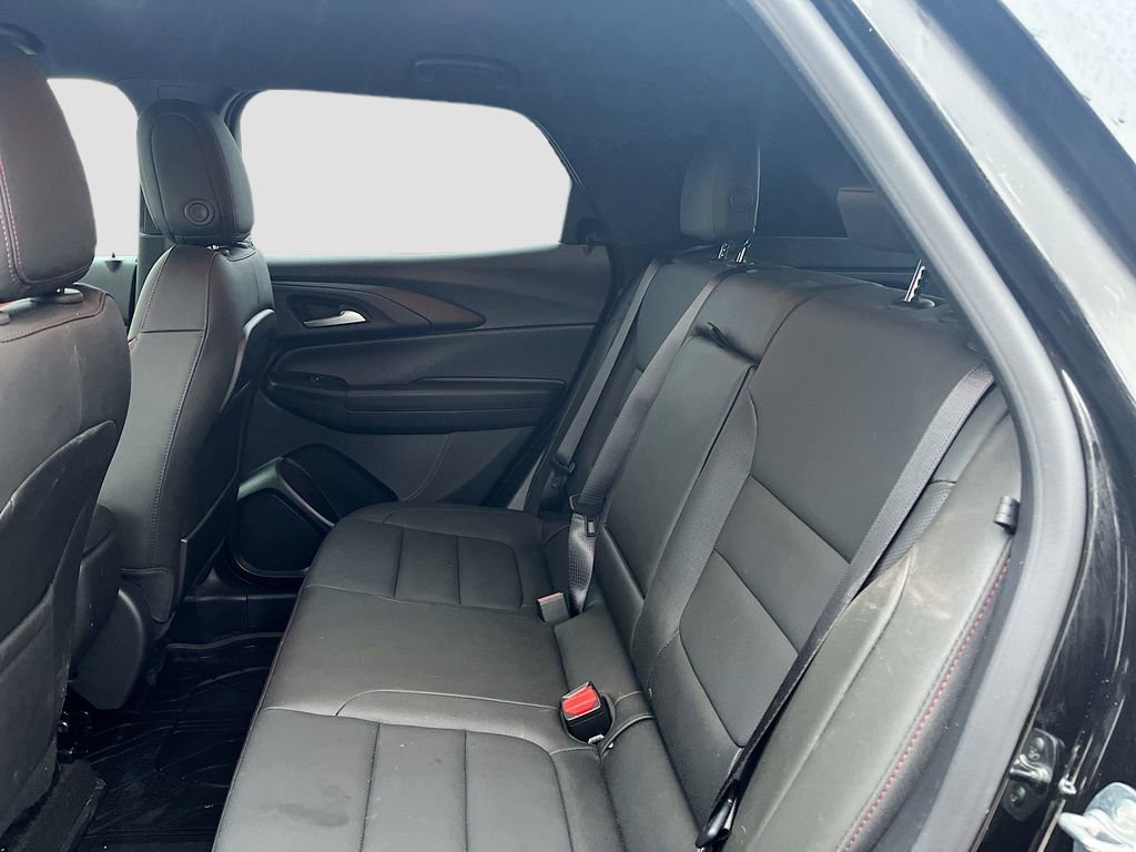 Used 2025 Chevrolet TrailBlazer RS w/ Convenience Package FWD image 24