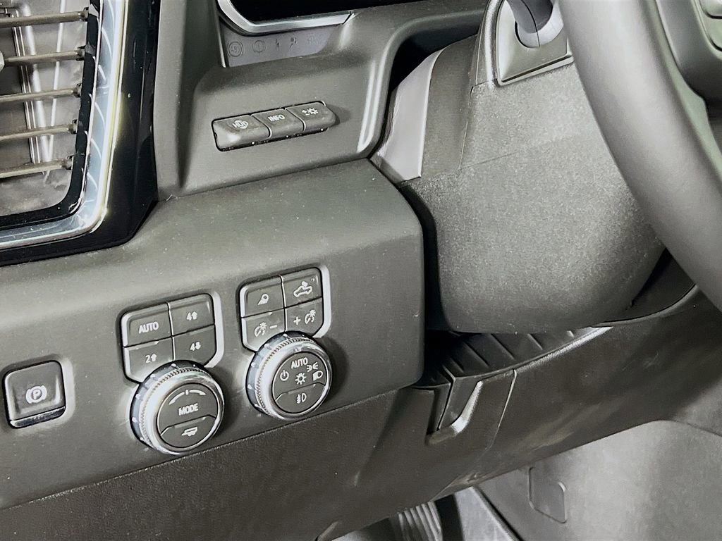 New 2026 GMC Sierra 3500 Denali Ultimate image 9