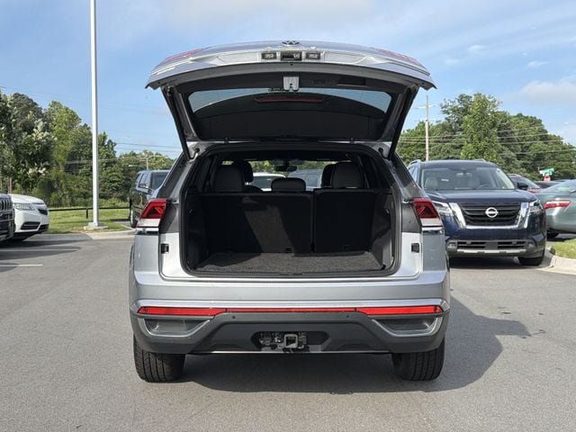 Used 2023 Volkswagen Atlas Cross Sport SE FWD image 14