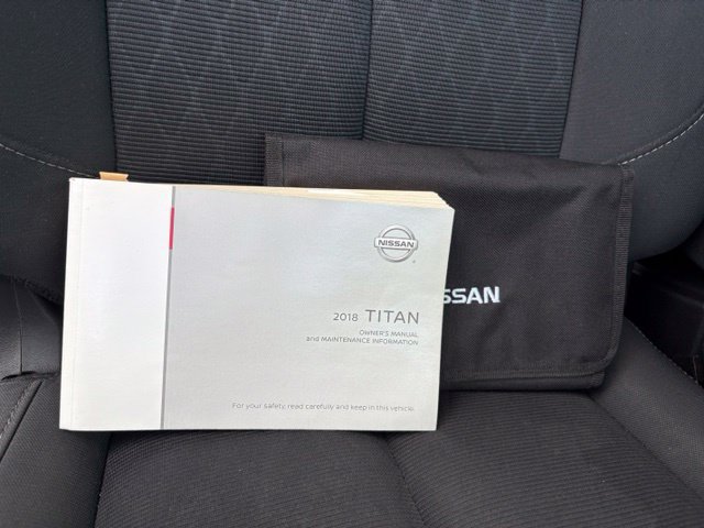Used 2018 Nissan Titan SV AWD/4WD image 34