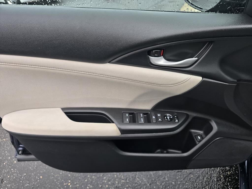Used 2019 Honda Insight LX image 8