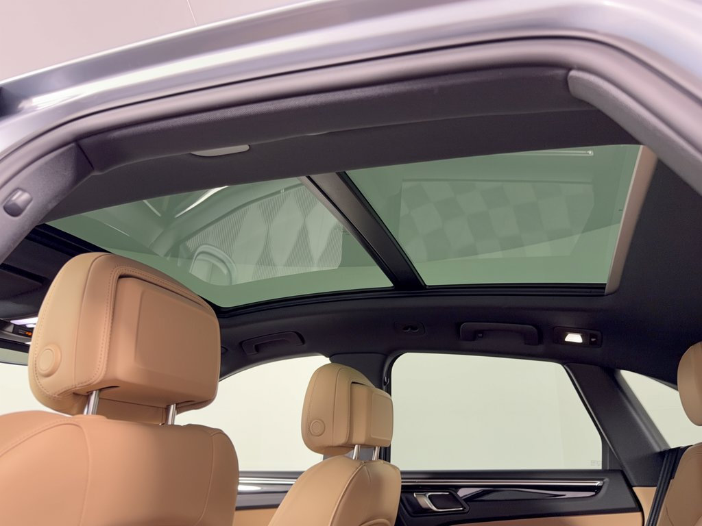 New 2026 Porsche Macan AWD/4WD image 27
