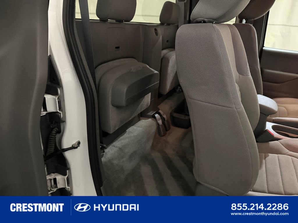Used 2018 Nissan Frontier S image 26