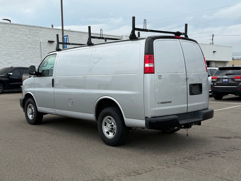 Used 2020 Chevrolet Express 2500 w/ Driver Convenience Package image 7
