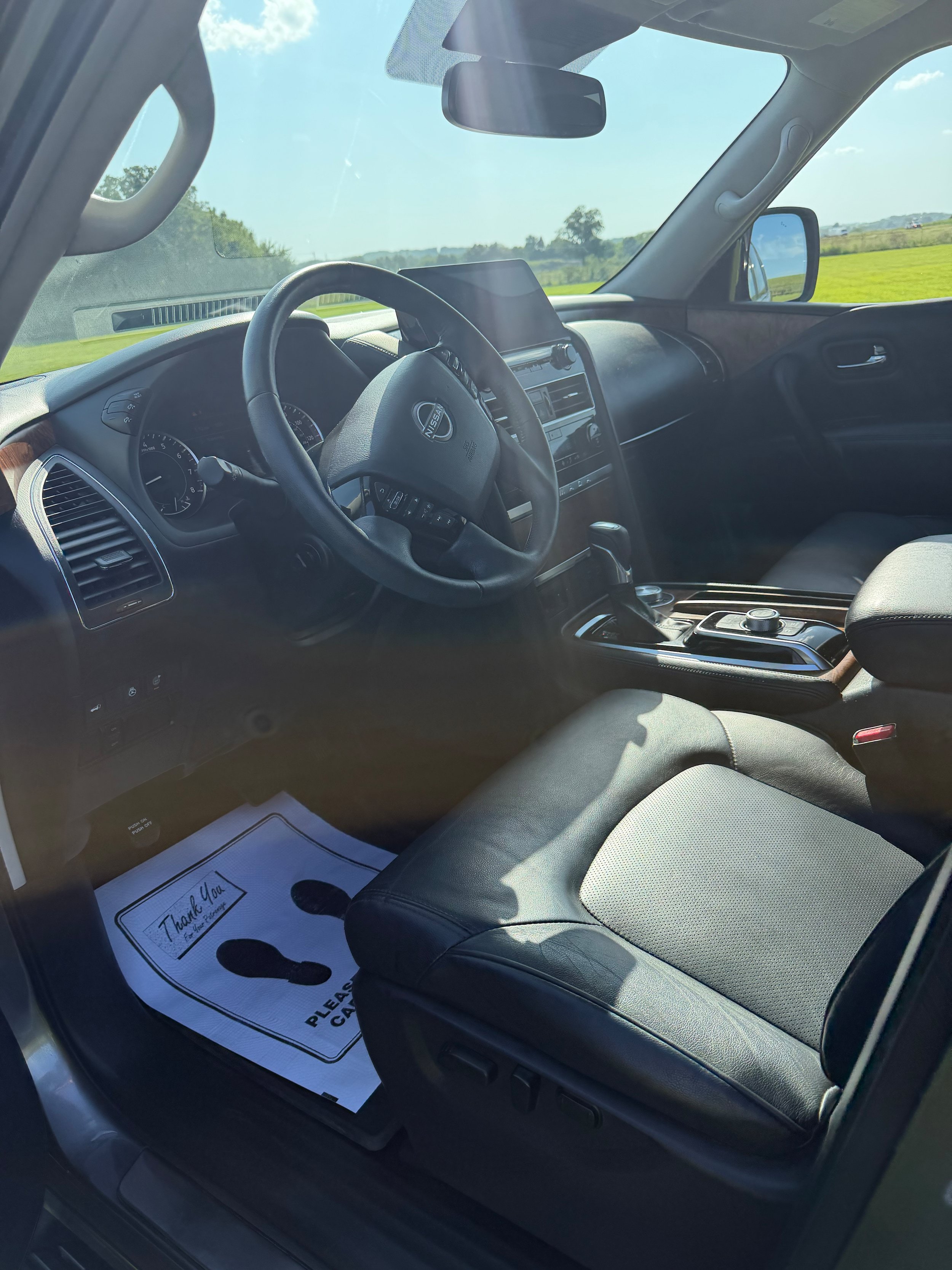 Used 2024 Nissan Armada SL w/ Cargo Package AWD/4WD image 4