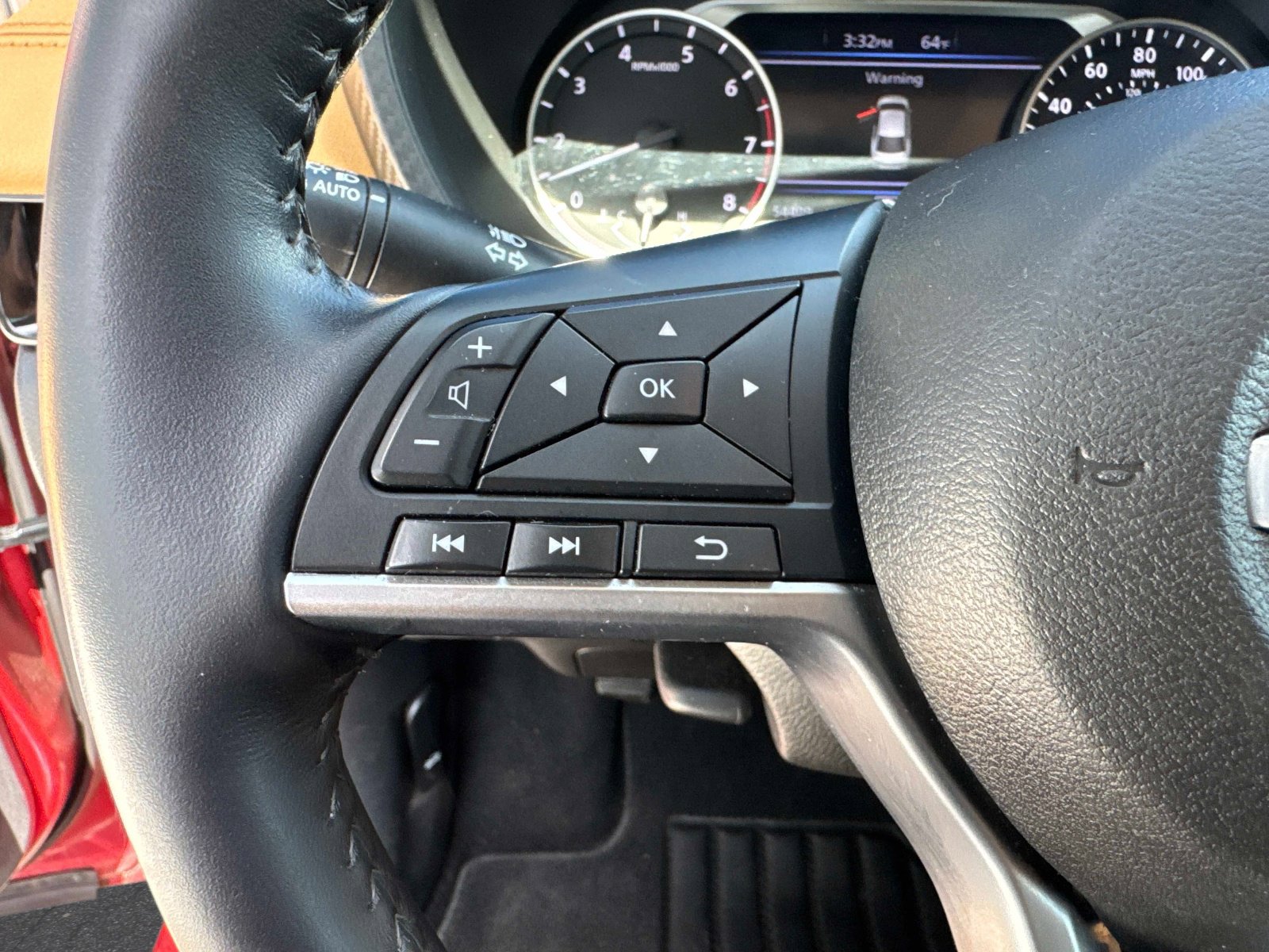 Used 2021 Nissan Sentra SV w/ SV Premium Package FWD image 30