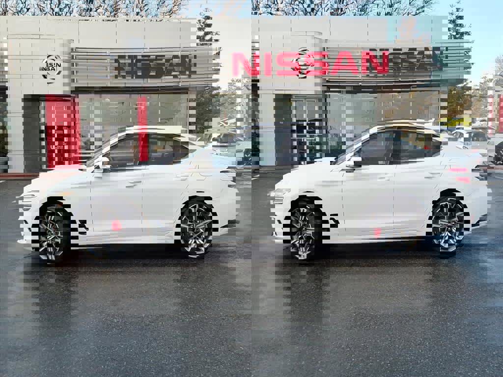 Used 2024 Genesis G70 2.5T w/ Sport Prestige Package image 8