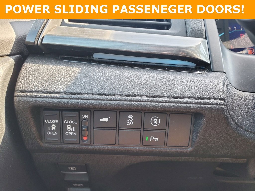 Used 2023 Honda Odyssey Elite image 16