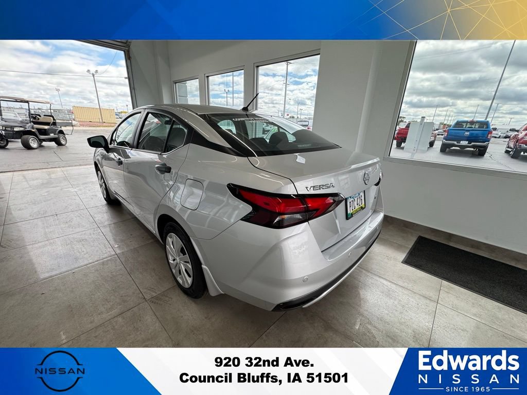 New 2025 Nissan Versa S w/ Trunk Package FWD image 7