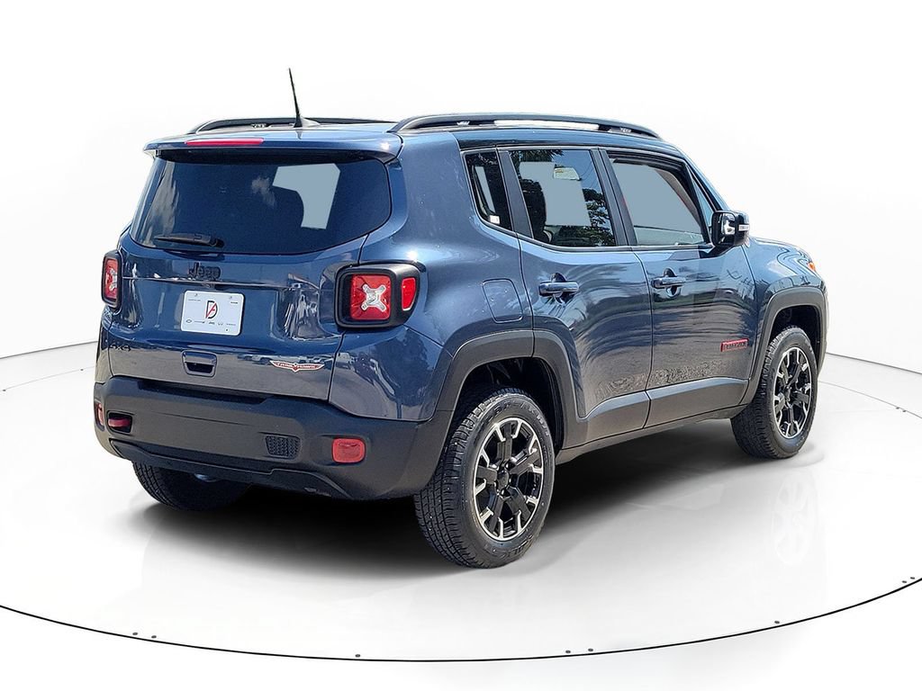 Used 2023 Jeep Renegade Trailhawk w/ Sun/Sound Group AWD/4WD image 4