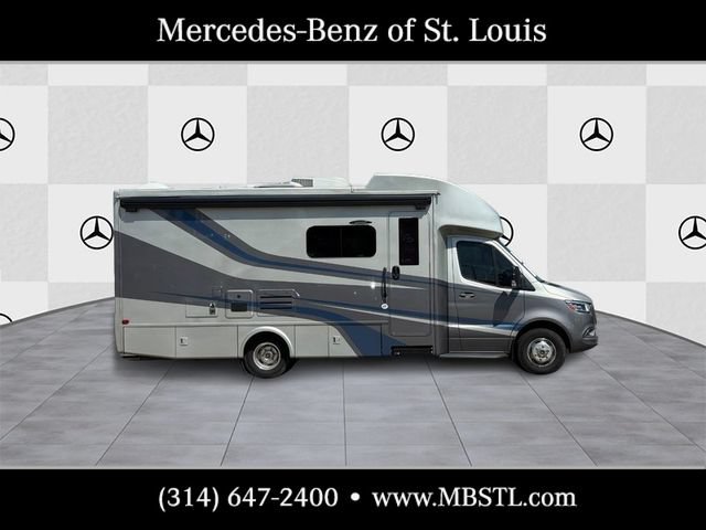 Used 2020 Mercedes-Benz Sprinter 3500 image 2