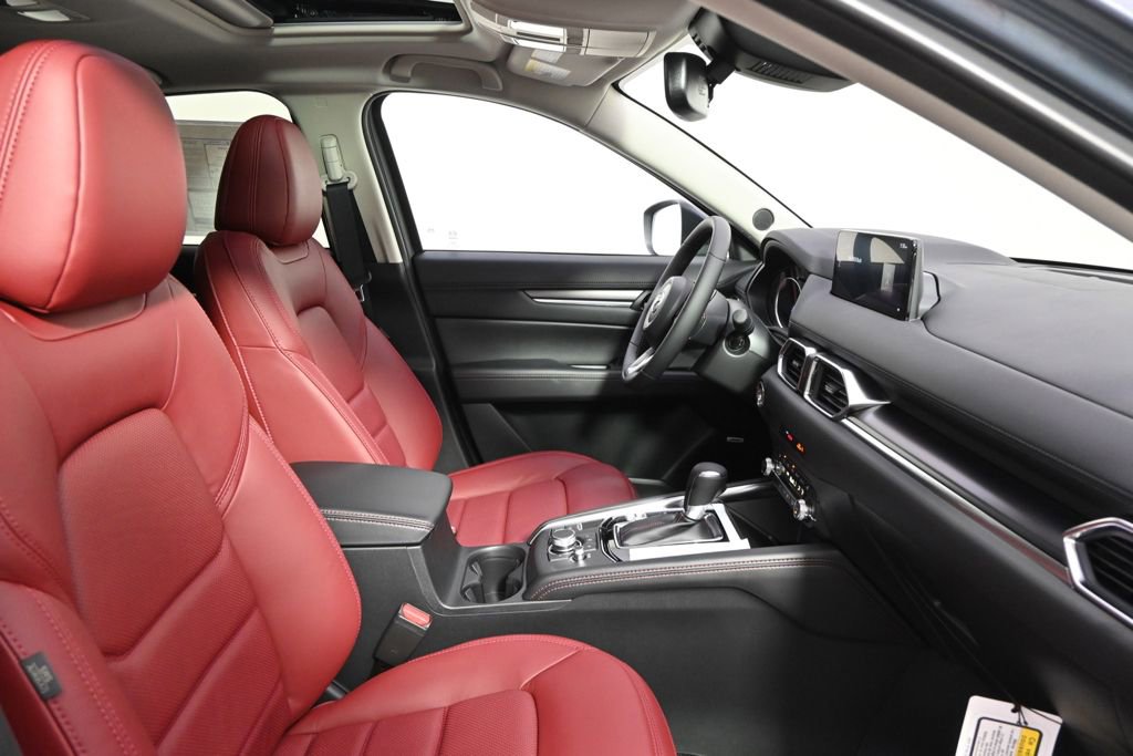 New 2025 MAZDA CX-5 Carbon Edition image 16