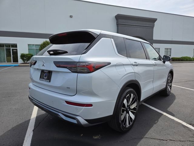 Used 2025 Mitsubishi Outlander SE AWD/4WD image 8