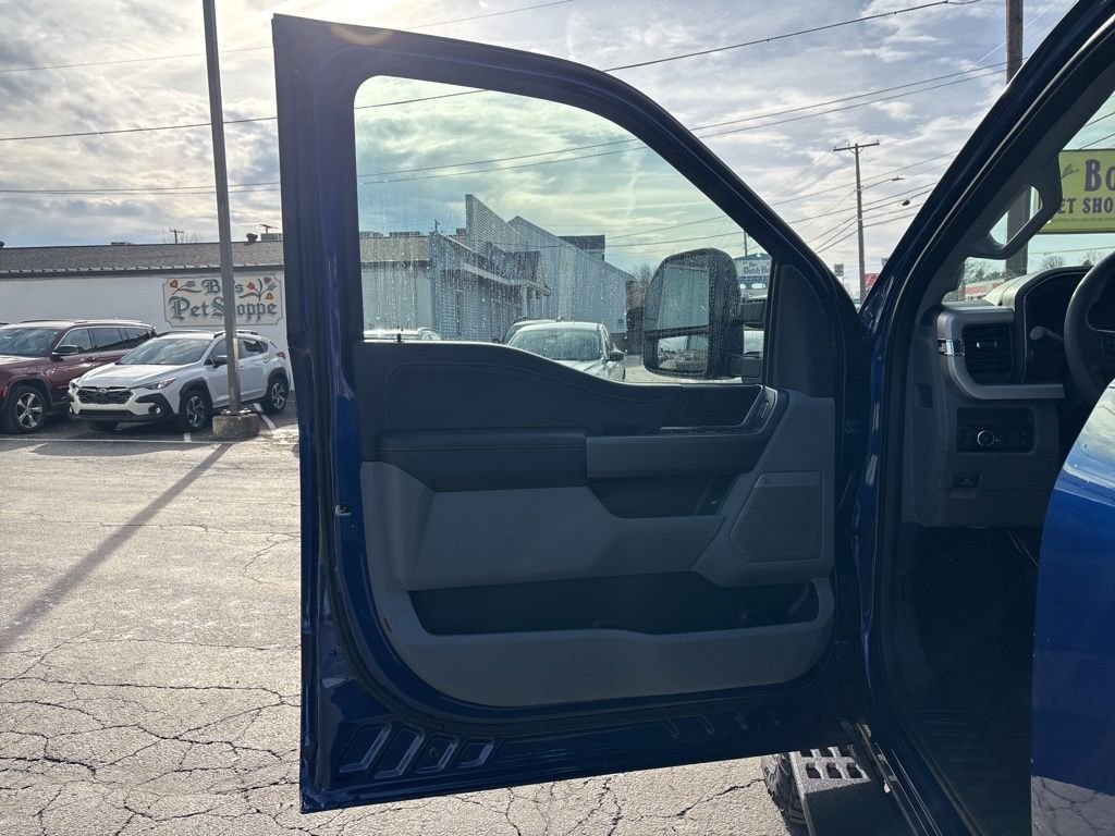 New 2026 Ford F250 XLT w/ XLT Premium Package image 9
