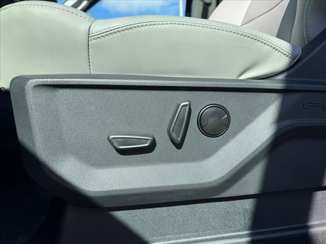 New 2026 Ford Expedition Active RWD image 16