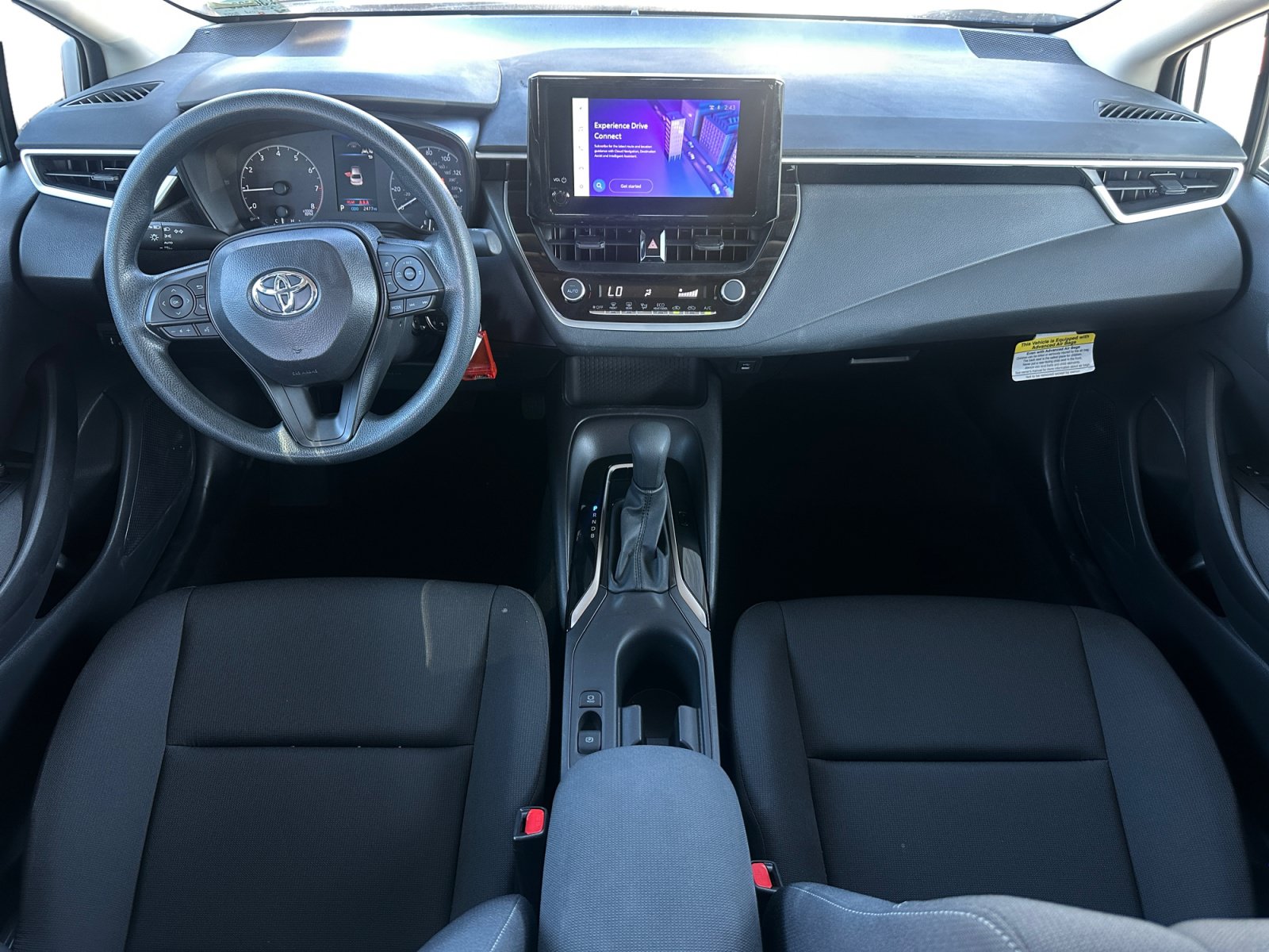 Used 2025 Toyota Corolla LE FWD image 11