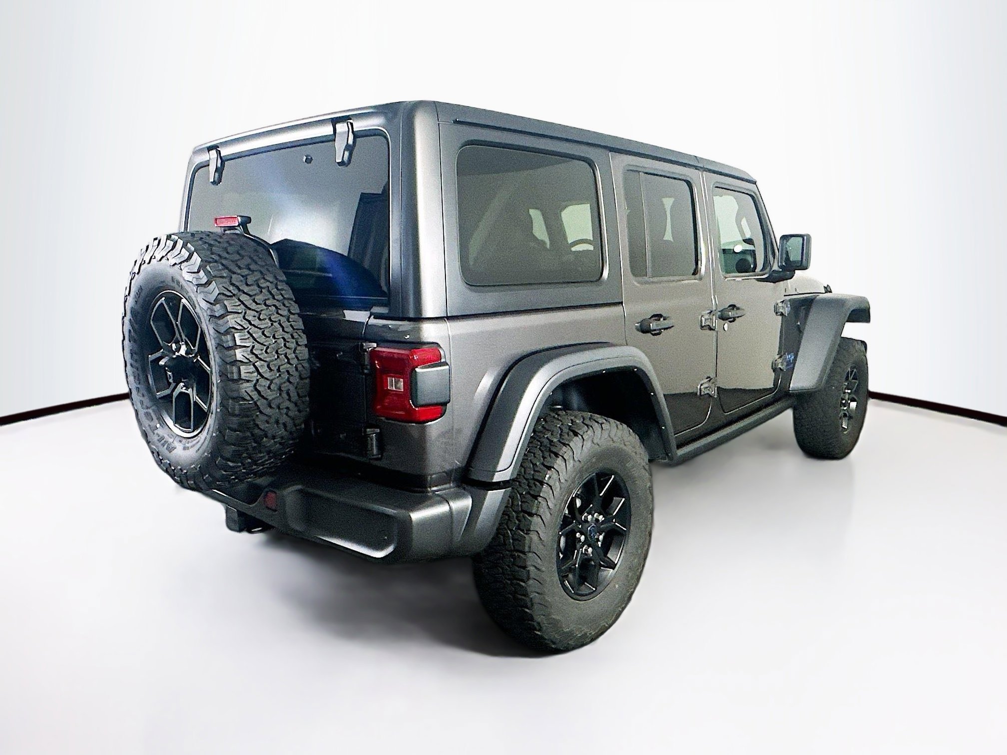 Used 2024 Jeep Wrangler Unlimited AWD/4WD image 9