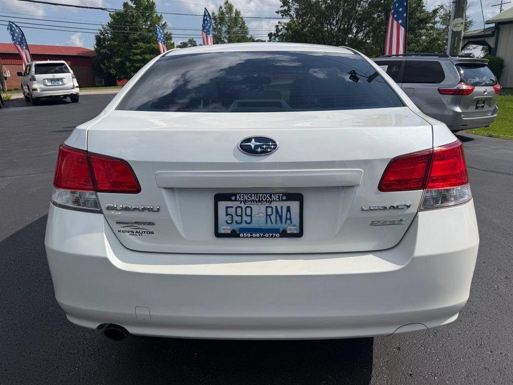 Used 2011 Subaru Legacy 2.5i Premium AWD/4WD image 6