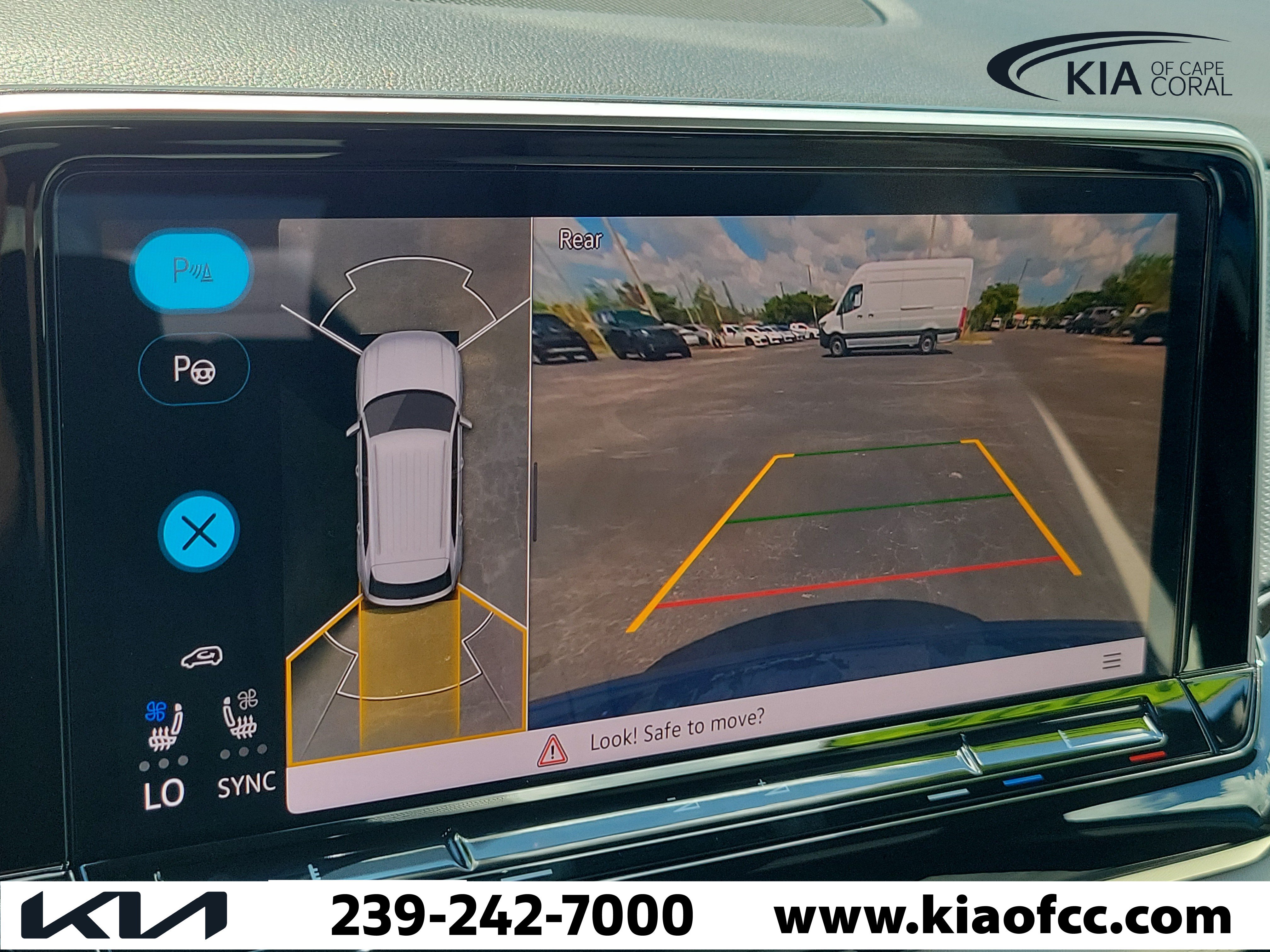 Used 2025 Volkswagen Atlas Cross Sport SEL Premium R-Line AWD/4WD image 29