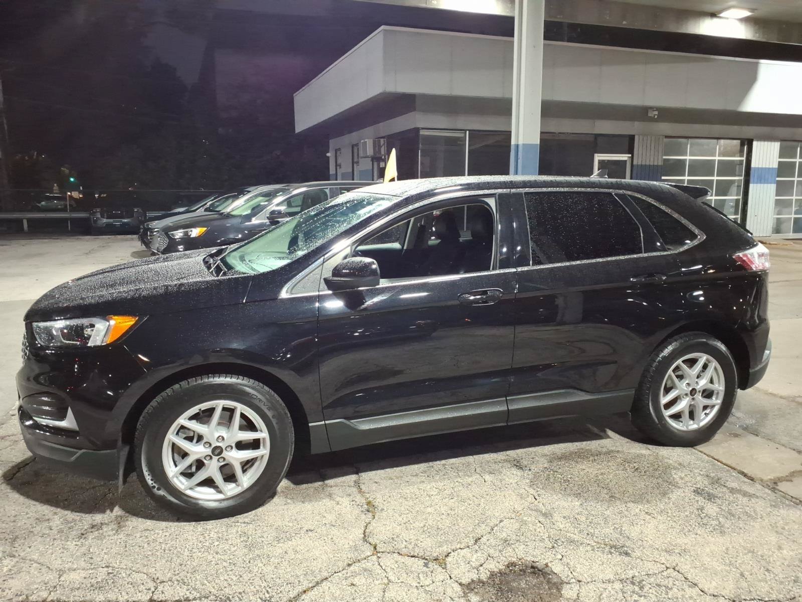 Certified 2024 Ford Edge SEL AWD/4WD image 6