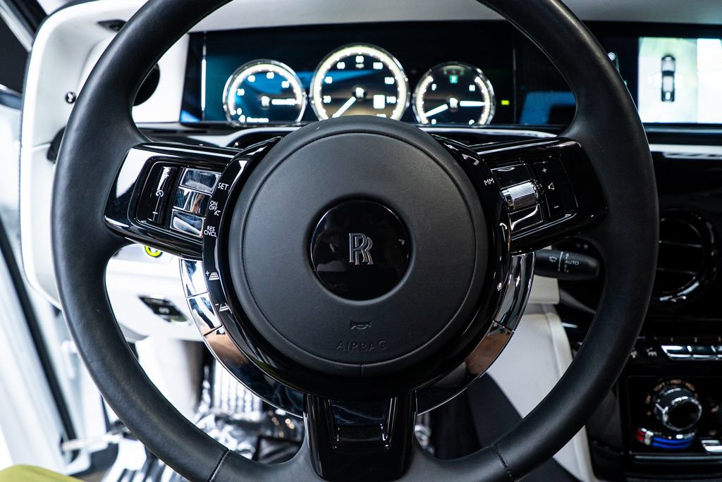 Used 2022 Rolls-Royce Phantom Sedan w/ The Phantom Package RWD image 48