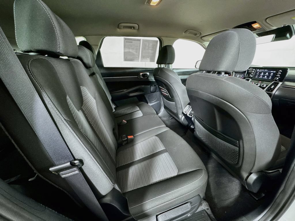 Used 2023 Kia Sorento LX FWD image 26