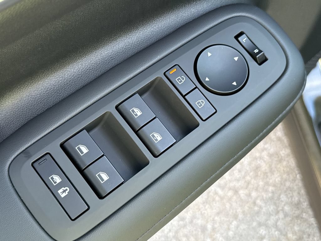 Used 2026 Hyundai Santa Fe SEL FWD image 19