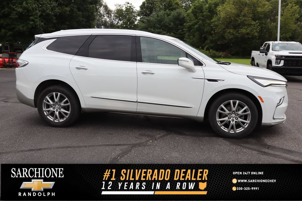 Used 2023 Buick Enclave Essence w/ Experience Buick Package