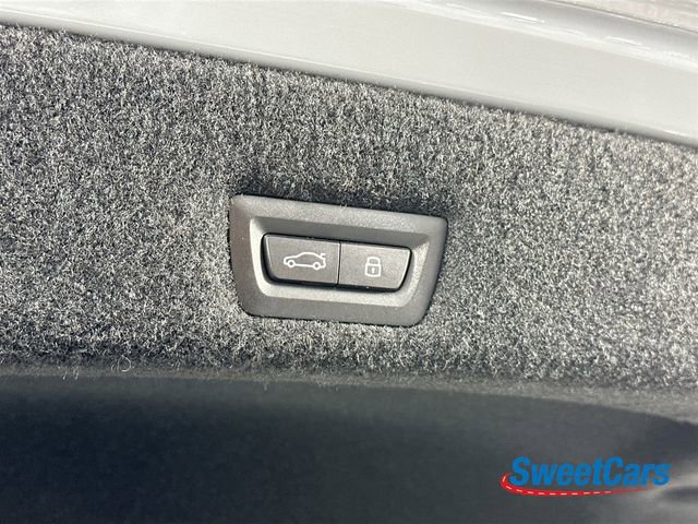 Used 2025 BMW 740i xDrive image 51