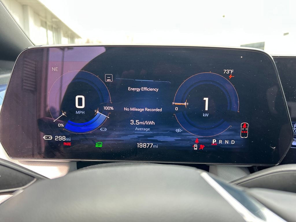 Used 2025 Chevrolet Equinox EV LT w/ Convenience Package FWD image 16