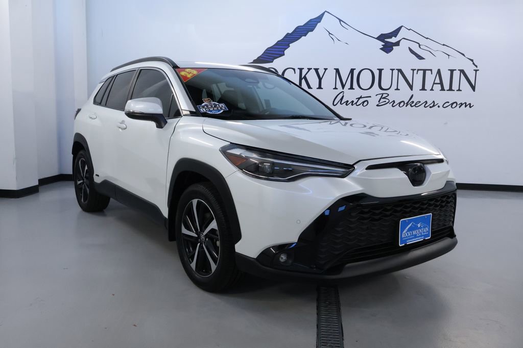 Used 2023 Toyota Corolla Cross XSE w/ Convenience Package