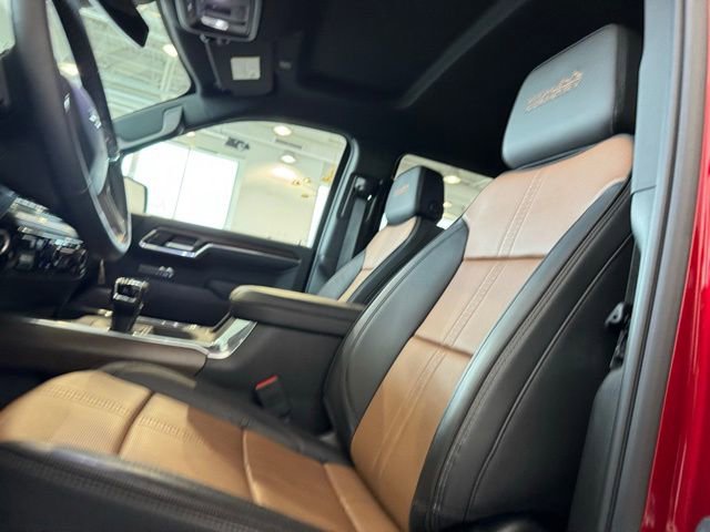 Used 2025 Chevrolet Silverado 1500 High Country w/ Z71 Off-Road Package image 9