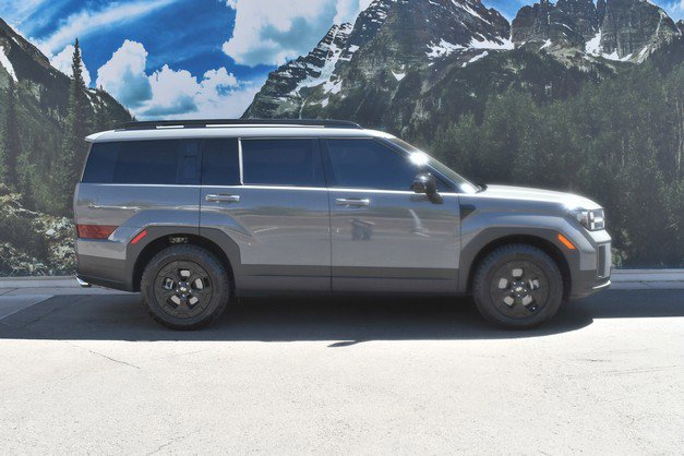 Used 2025 Hyundai Santa Fe XRT image 2