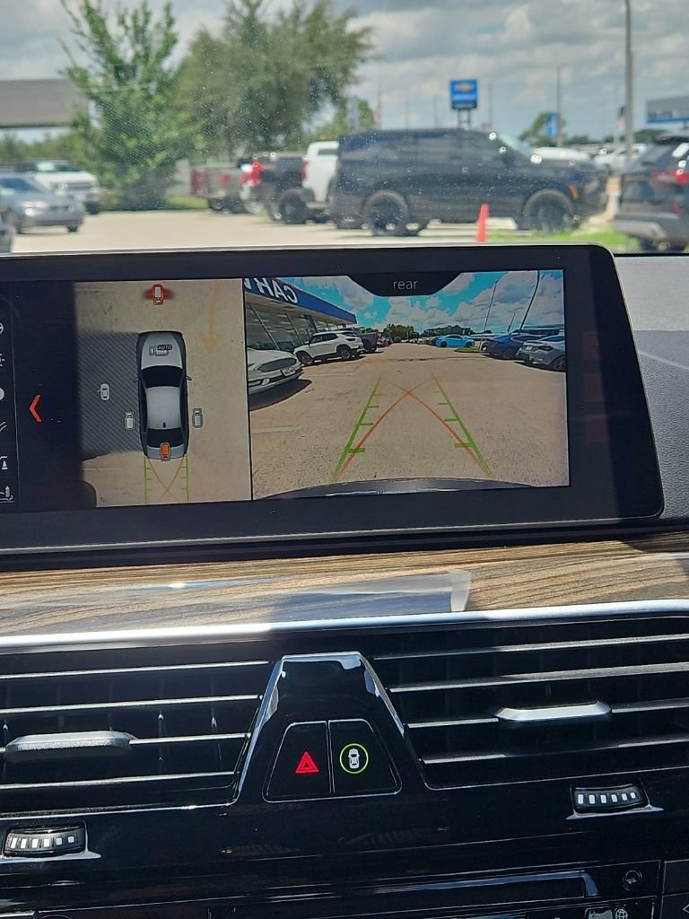Used 2018 BMW 530i w/ M Sport Package RWD image 21