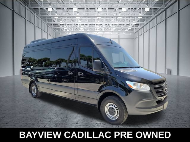 Used 2025 Mercedes-Benz Sprinter 2500 image 6