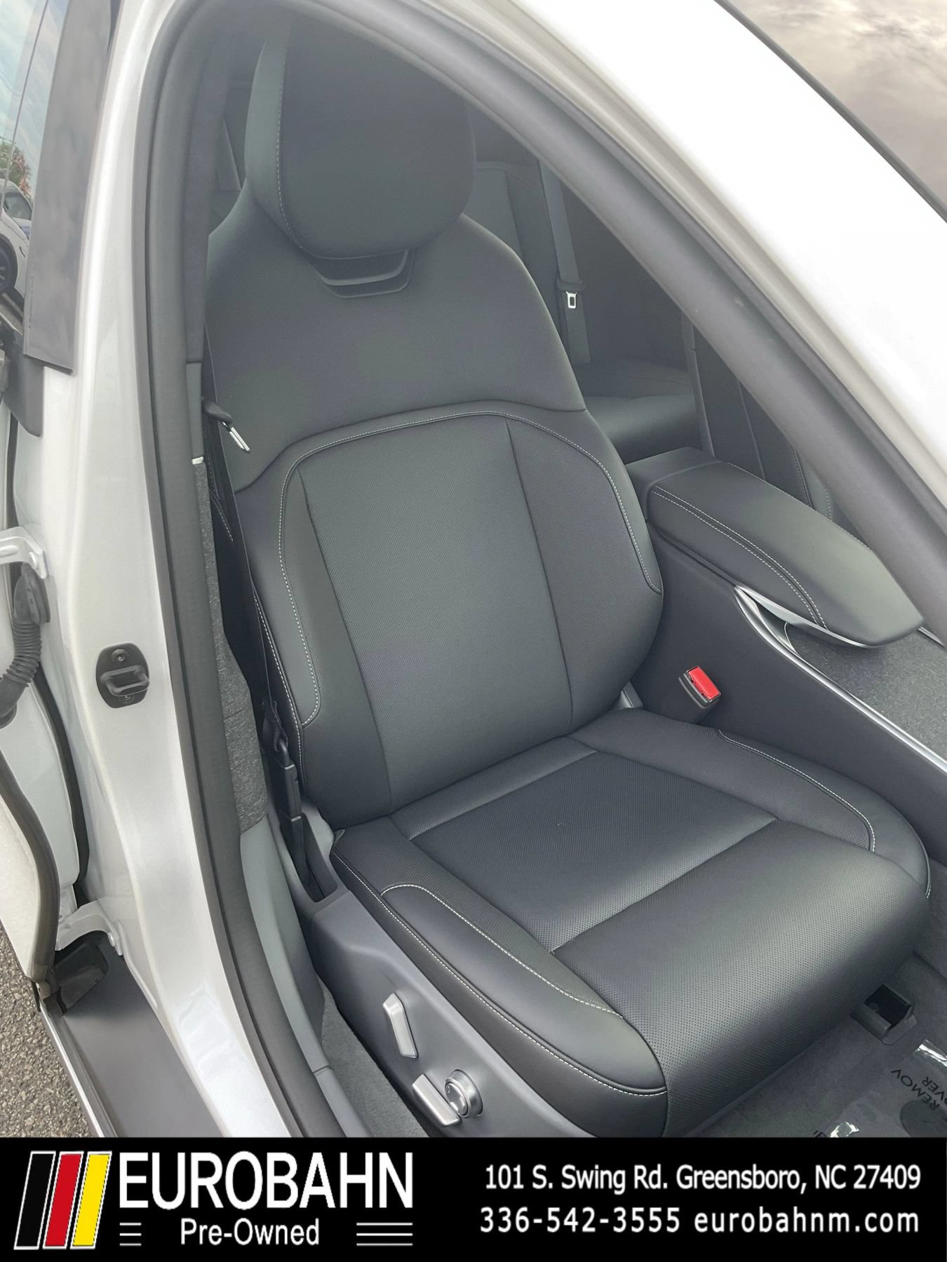 Used 2024 Lucid Air Pure RWD image 19