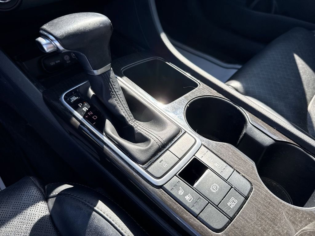 Used 2020 Kia Optima Premium FWD image 21
