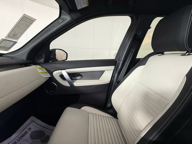 New 2026 Land Rover Discovery Sport Landmark AWD/4WD image 21