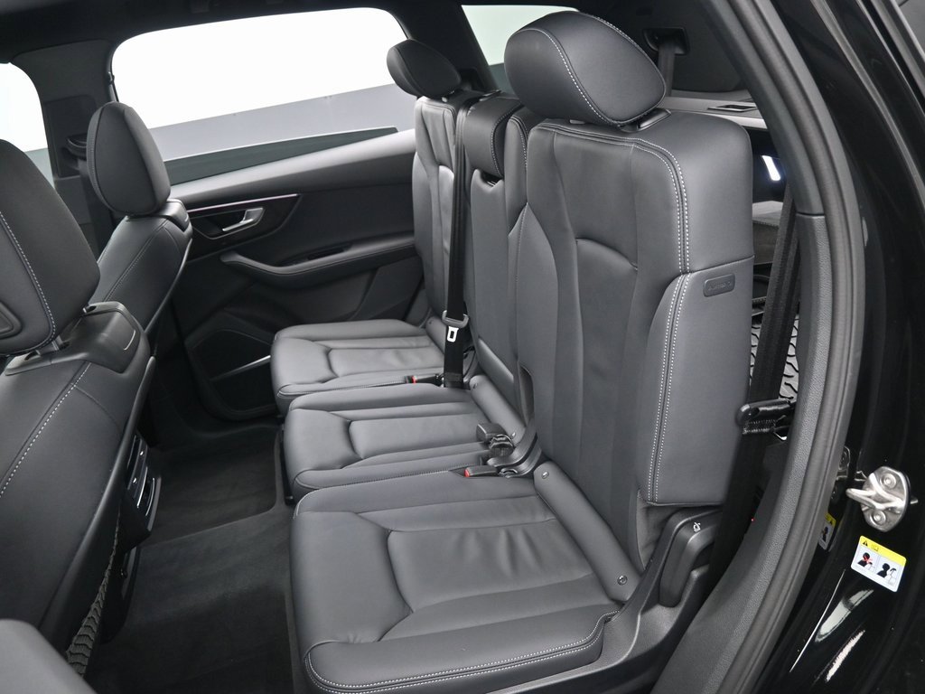 Used 2025 Audi Q7 2.0T Premium Plus w/ Premium Plus Package image 32