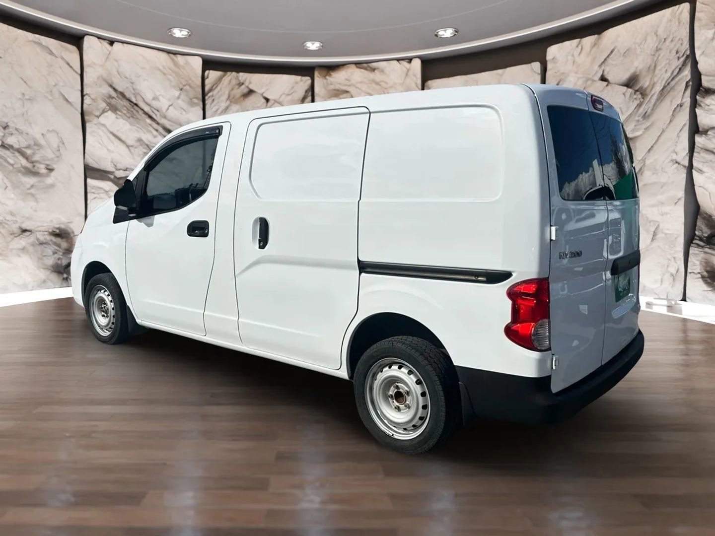 Used 2020 Nissan NV200 S w/ Sliding Glass Door Package image 8