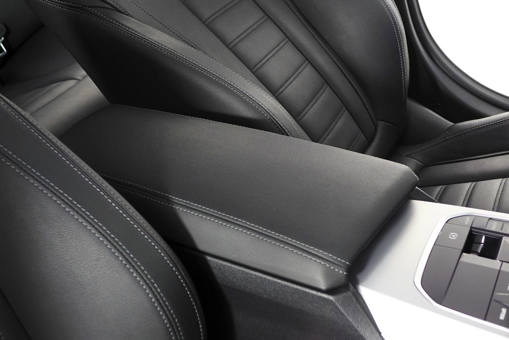 Certified 2023 BMW i4 eDrive35 image 17